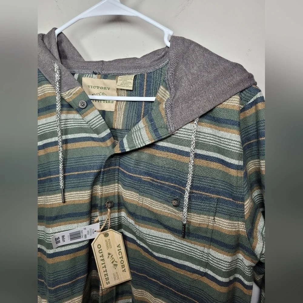 NWT Victory Outfitters Button Front Hooded Jacket sz M